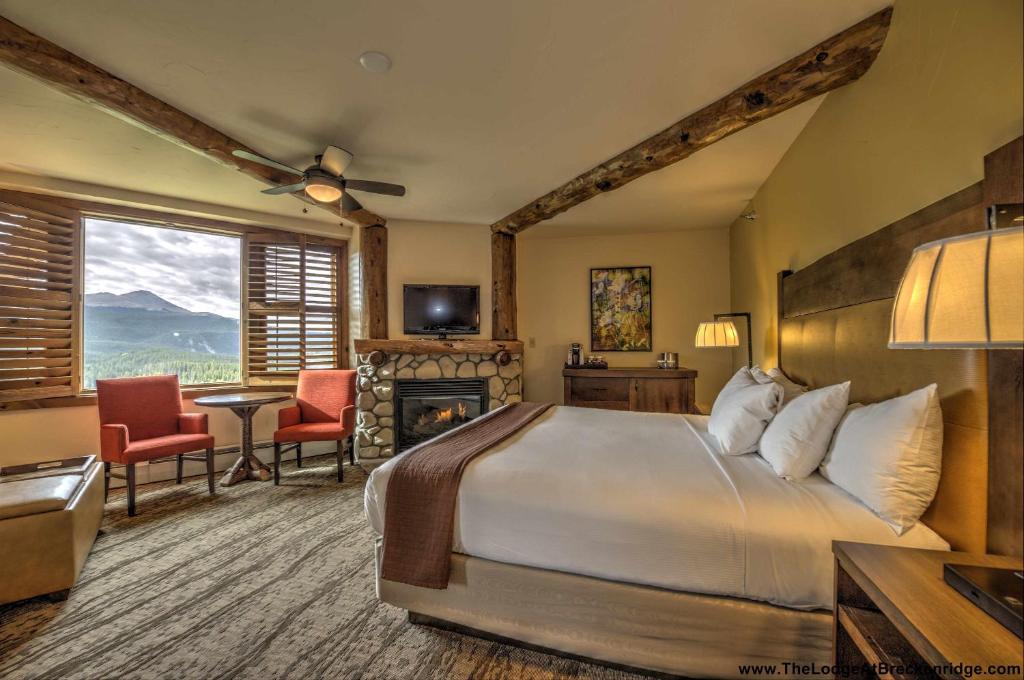 King Room with Mountain View