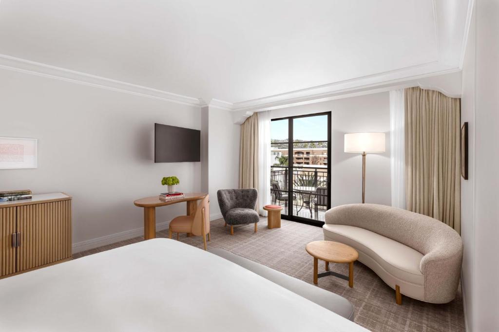 Maybourne Balcony Room