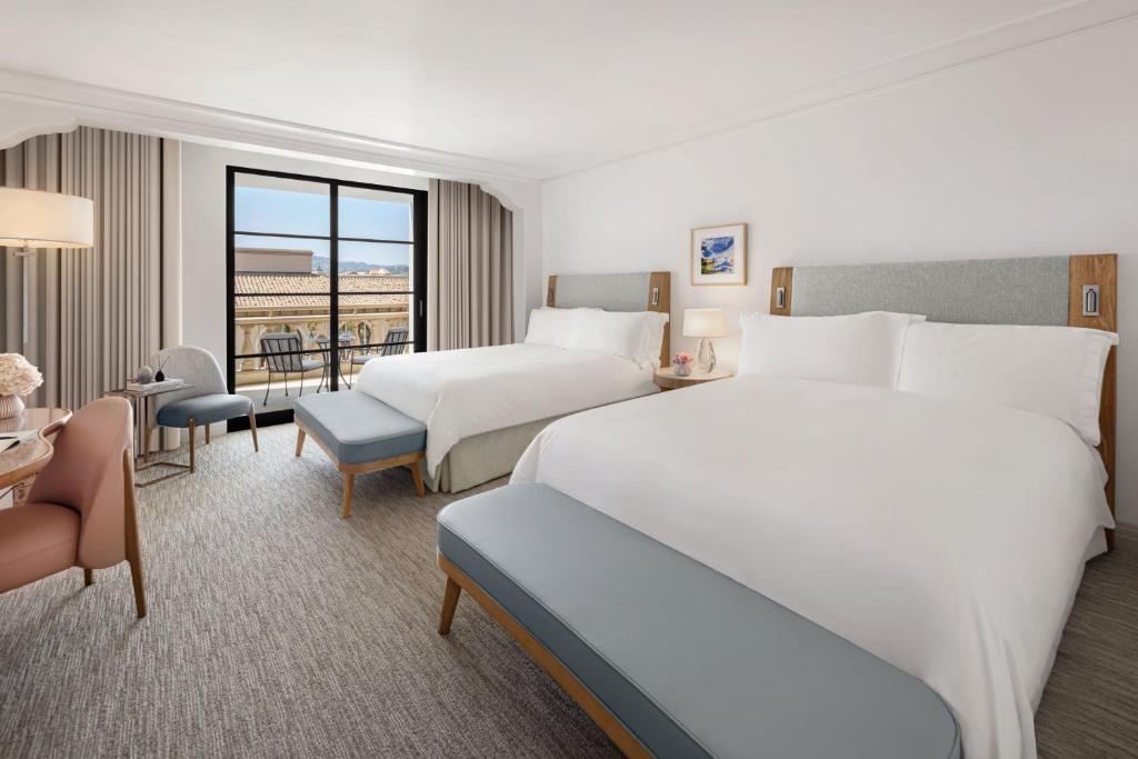 Maybourne Balcony Two Queen Room