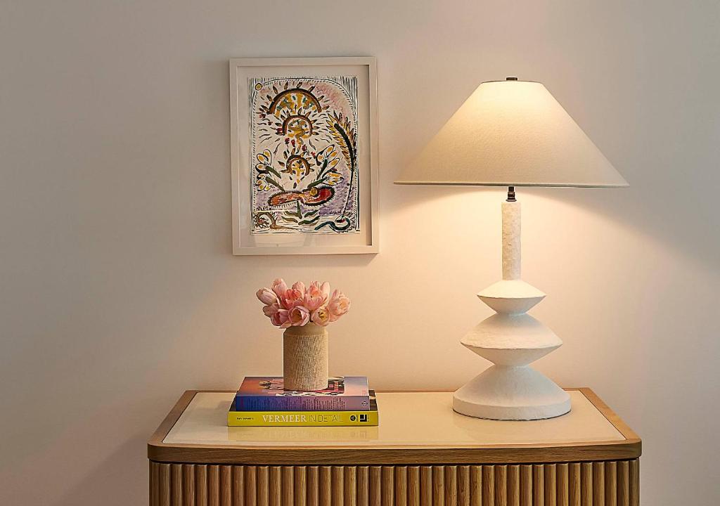 Maybourne Balcony Two Queen Room