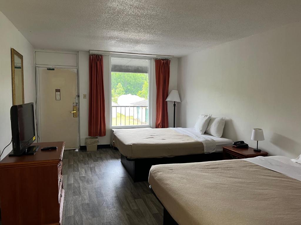 Double Room with Two Double Beds – Smoking