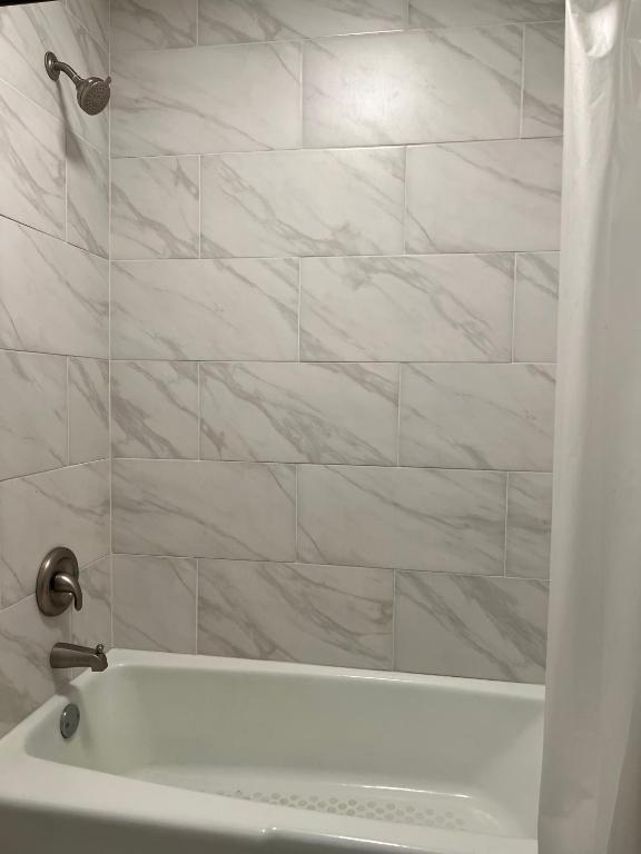 King Room – Non-Smoking