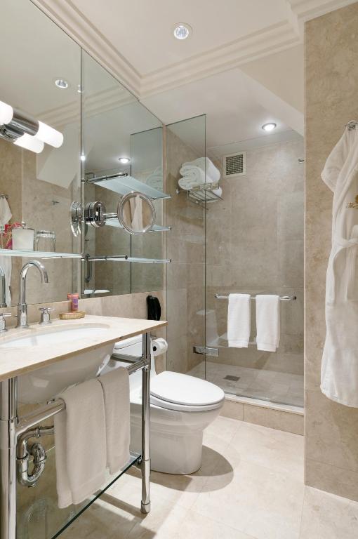 Accessible City View King Suite