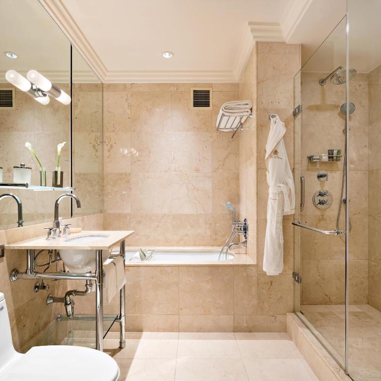 Deluxe City View Twin Room