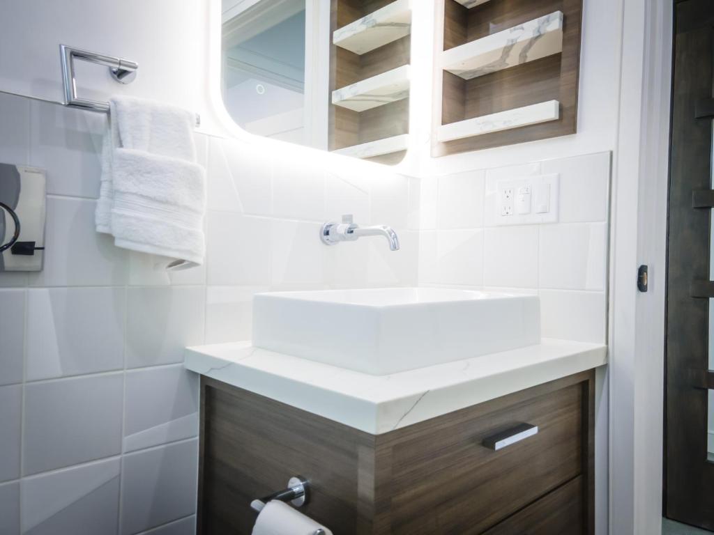 Deluxe Double Studio