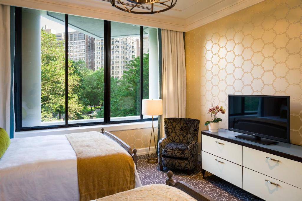 Standard Double Room with Two Double Beds