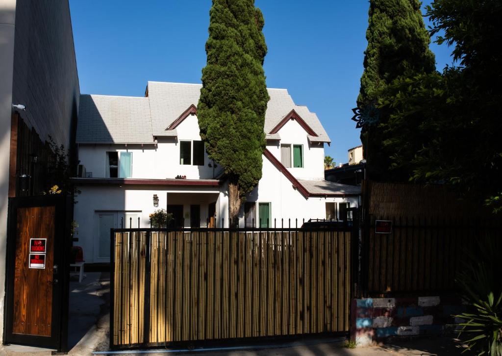 Bed in 4-Bed Mixed Dormitory Room