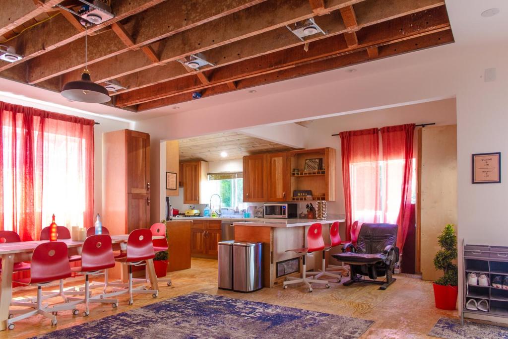 Bed in 4-Bed Mixed Dormitory Room