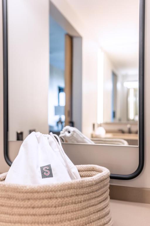 King Room with Balcony