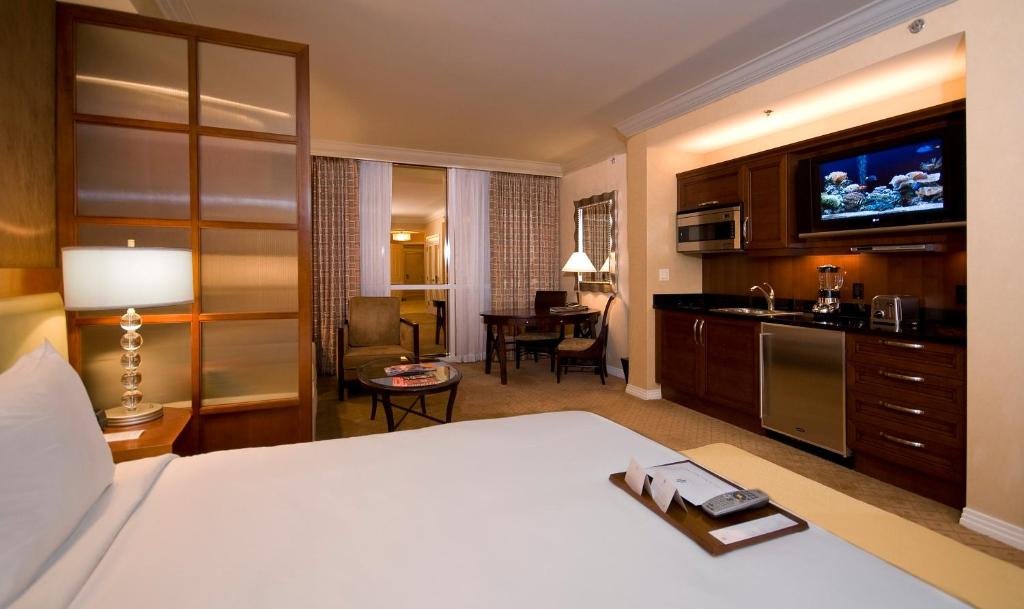 Deluxe Balcony Strip View Suite