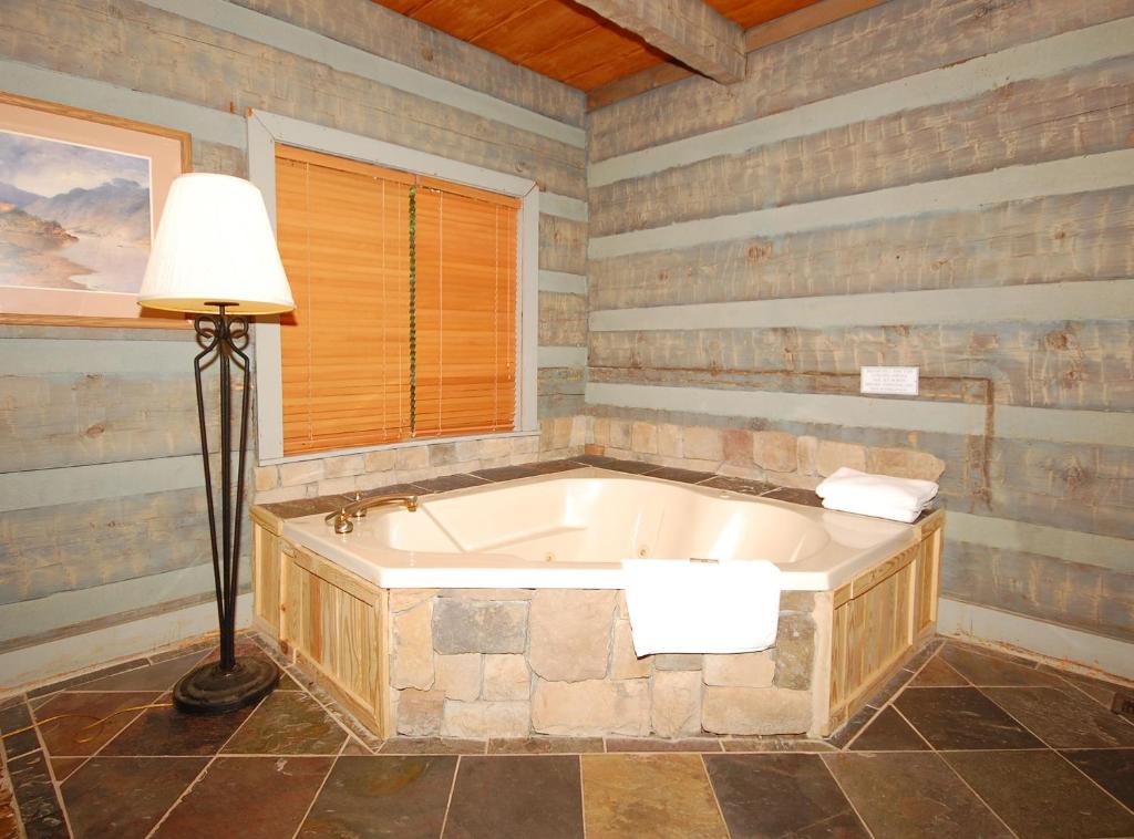 Two-Bedroom Log Cabin