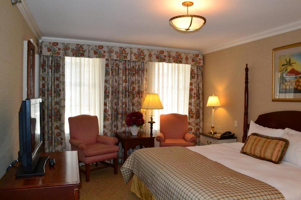 King Superior Room