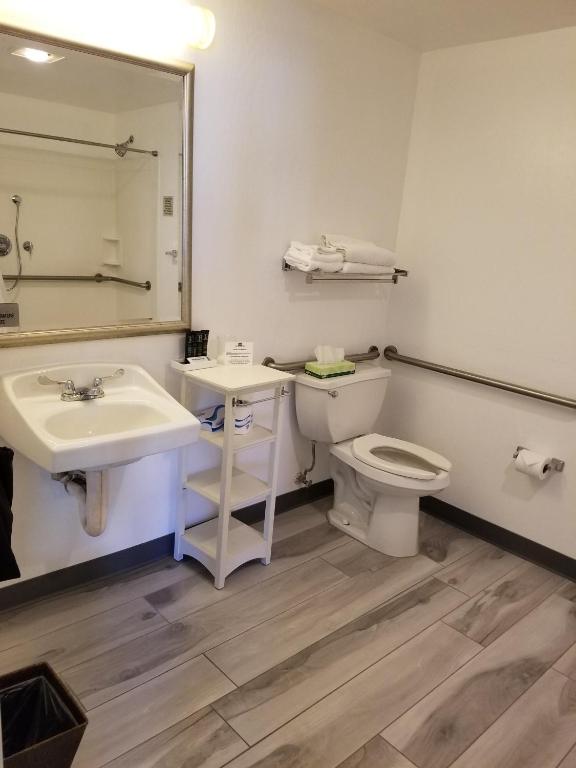 King Room – Disability Access