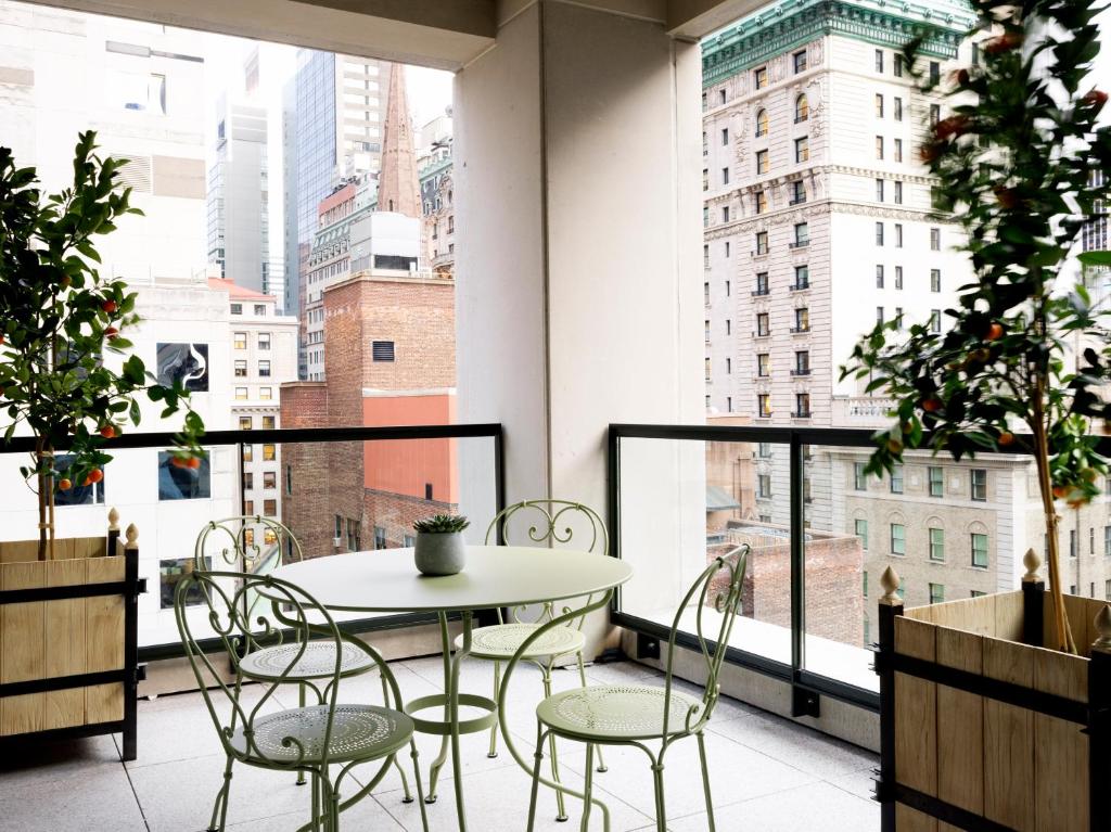 Junior Terrace Suite