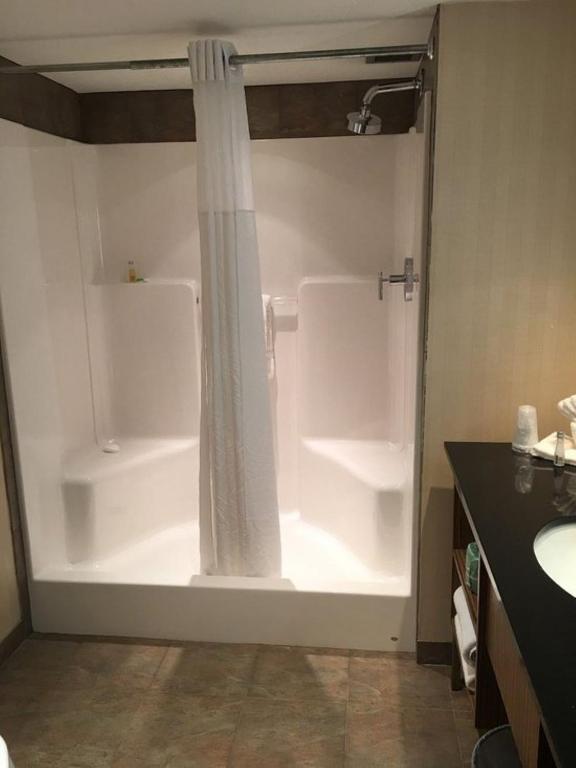 Double Room with Two Double Beds – Non-Smoking