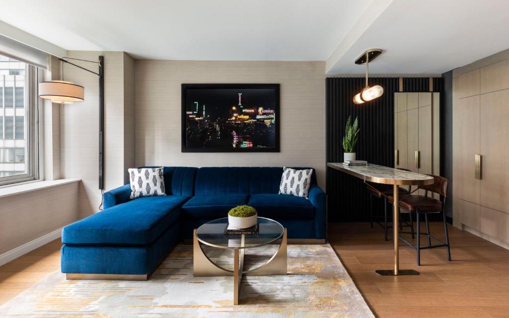 King Studio Suite – Upper Floor