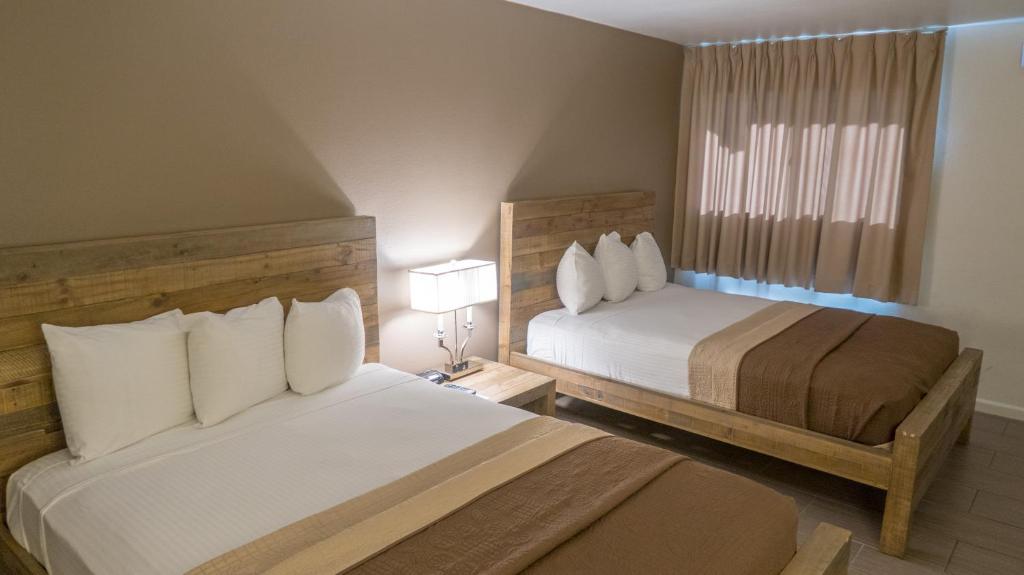 Standard Queen Room with Two Queen Beds