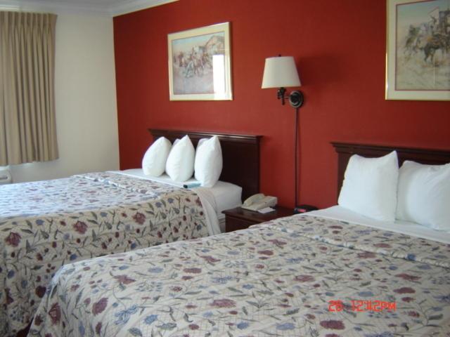 Deluxe Queen Room with Two Queen Beds