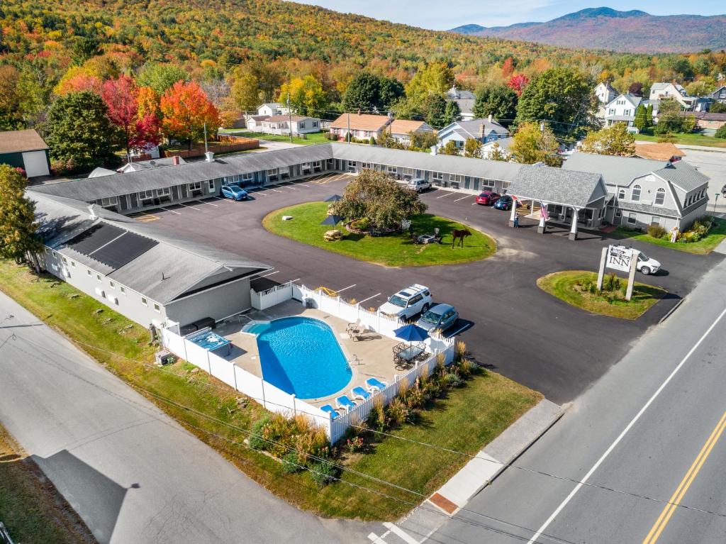 Deluxe Queen Room with Two Queen Beds