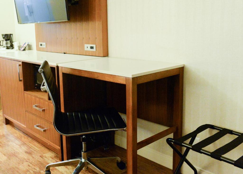 King Room – Non-Smoking