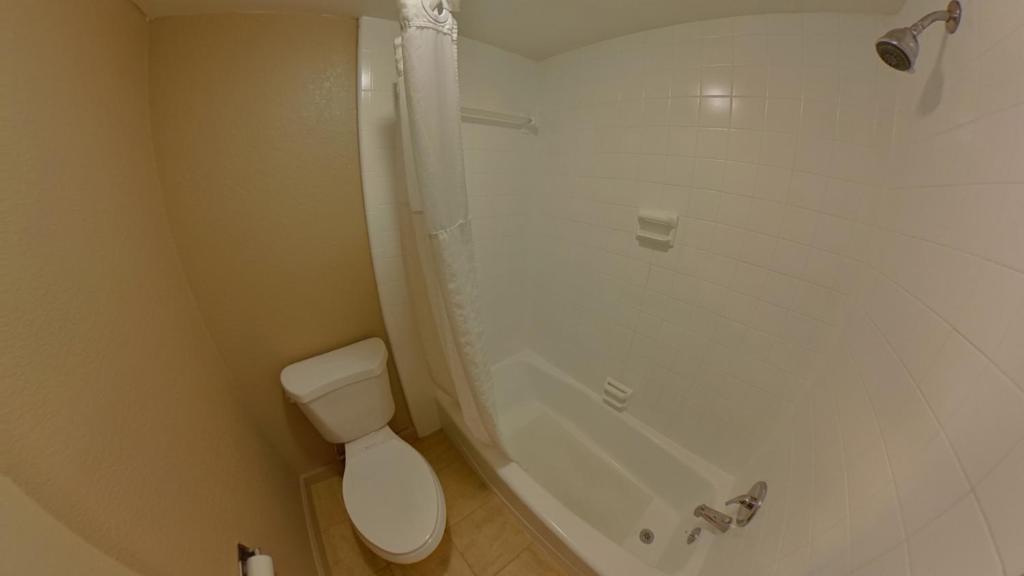 Double Room with Two Double Beds – Non-Smoking