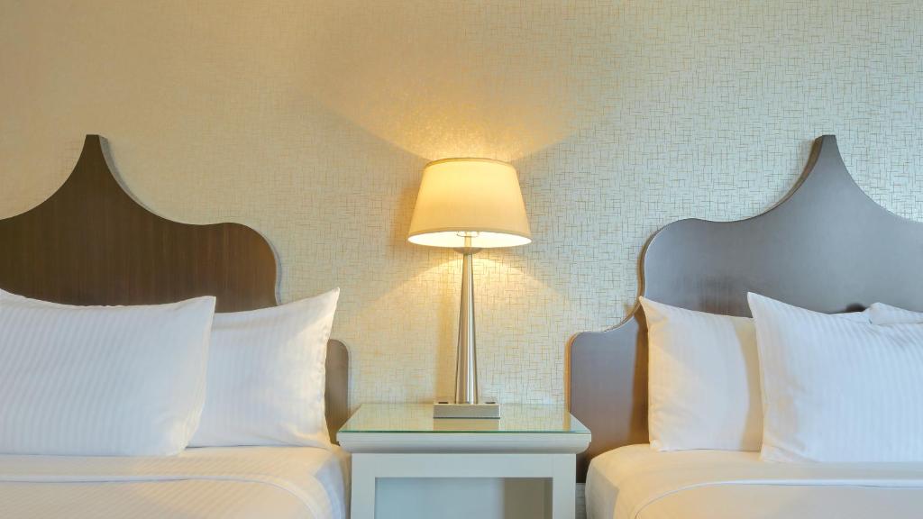 CHELSEA CLASSIC ROOM 2 QUEEN NON-SMOKING