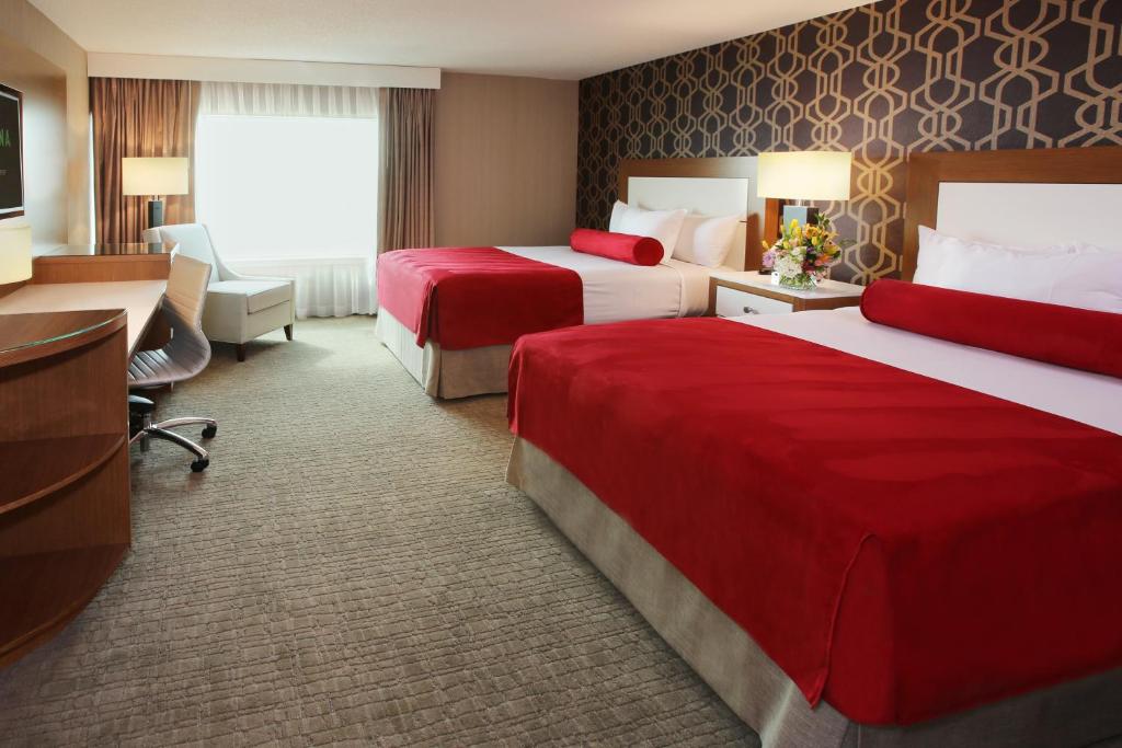 HAVANA DELUXE ROOM 2 QUEEN NON-SMOKING