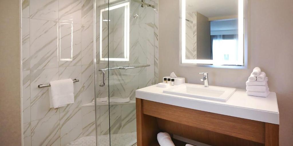 HAVANA PREMIUM ROOM 2 QUEEN NON-SMOKING