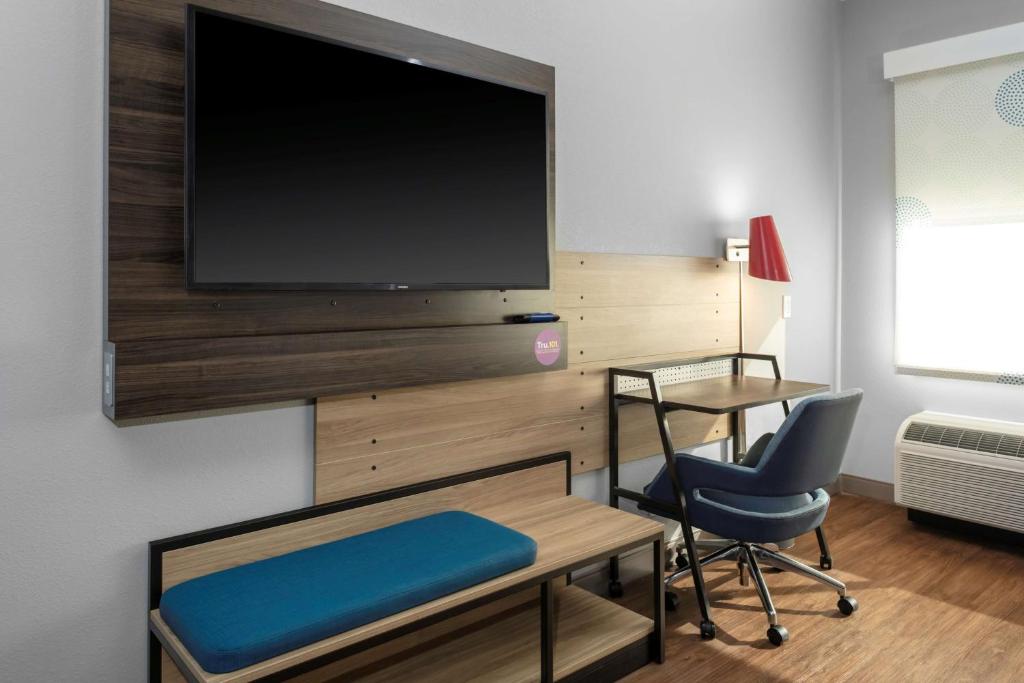 King Room – Hearing Accessible