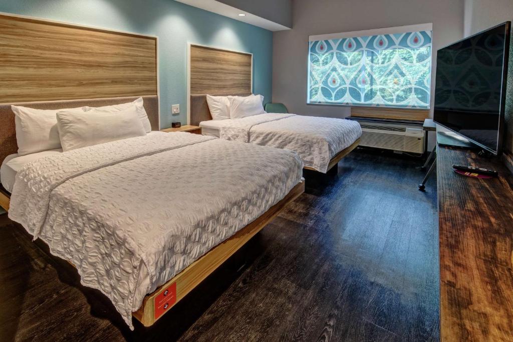 Queen Room with Two Queen Beds