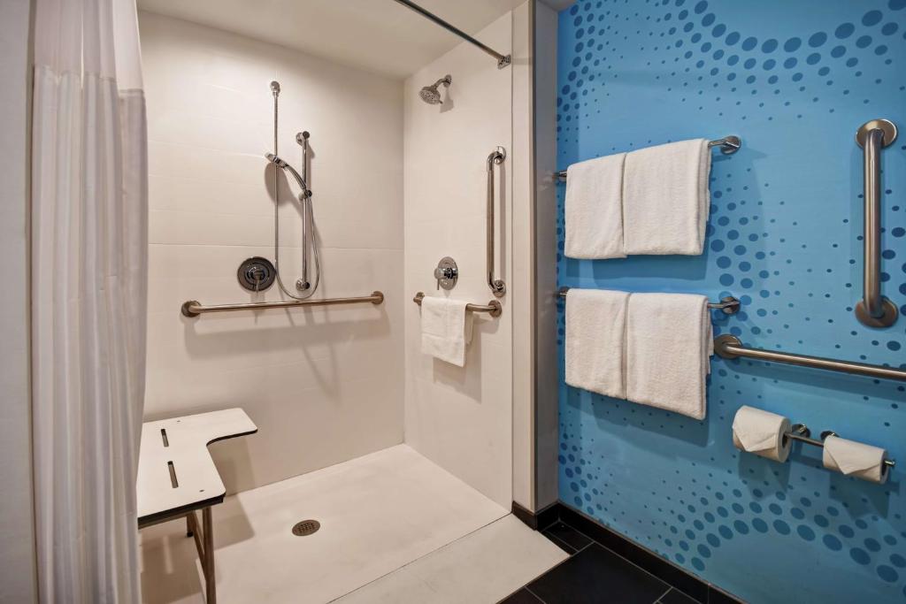 King Room – Hearing Accessible