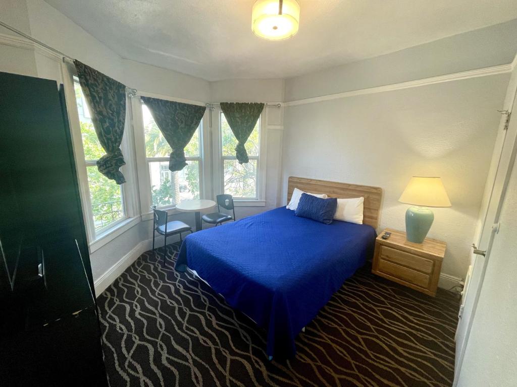 Single Room with Private Bathroom