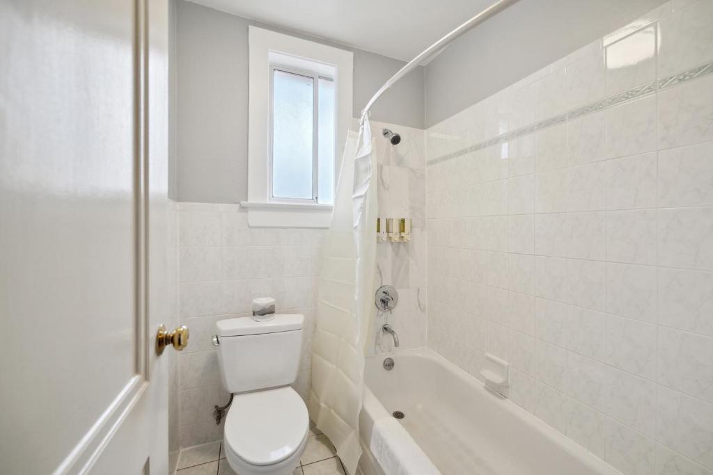 Standard Room with Two Full Size Beds