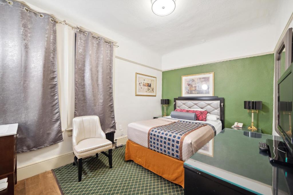 Standard with One Full Size Bed