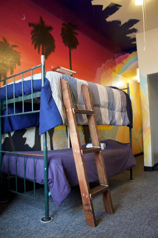 Private Deluxe 4-Bed Room Ensuite