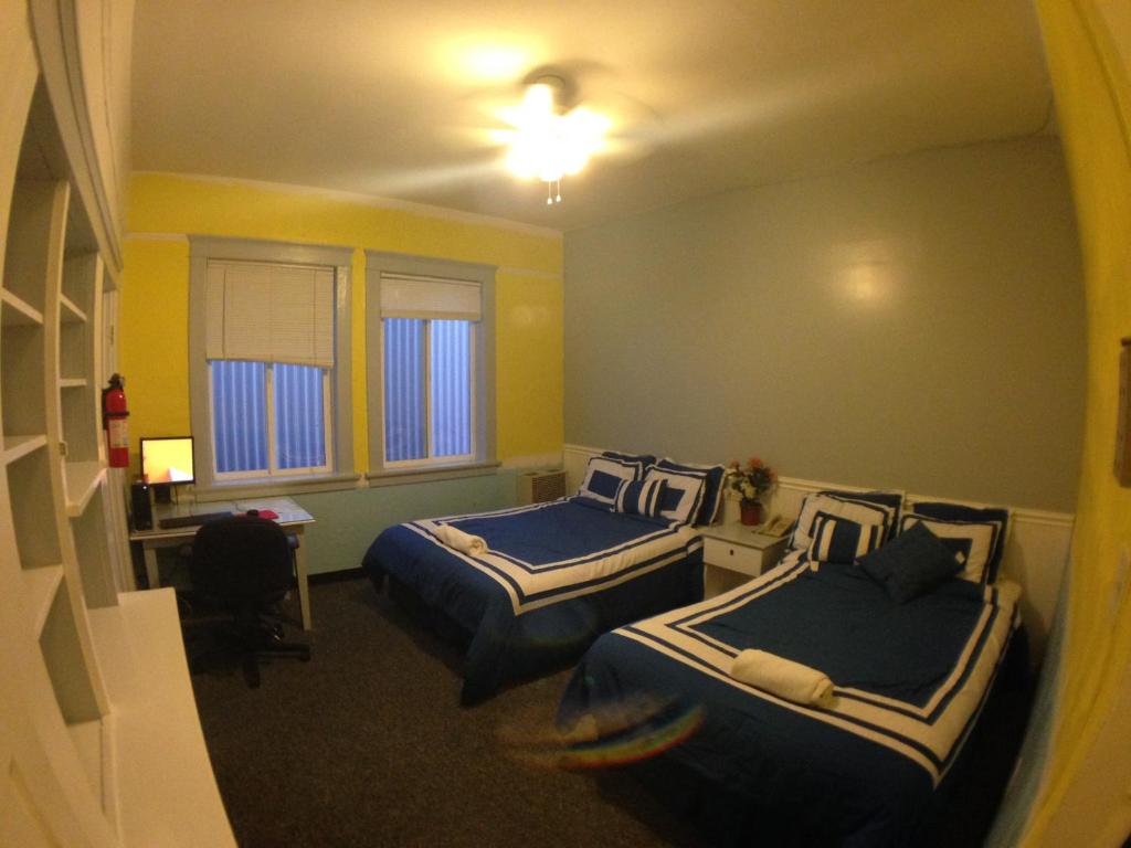 Private Deluxe Twin Room Ensuite