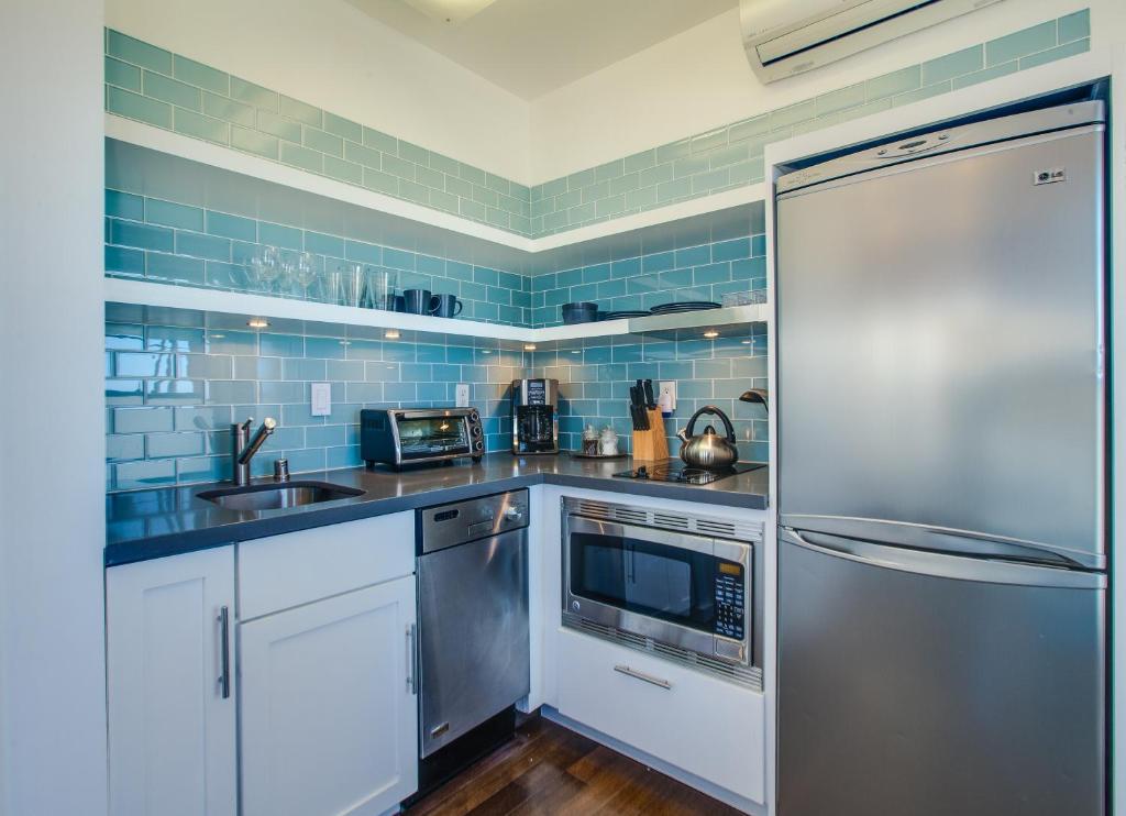 First Floor Junior Studio Suite Oceanfront