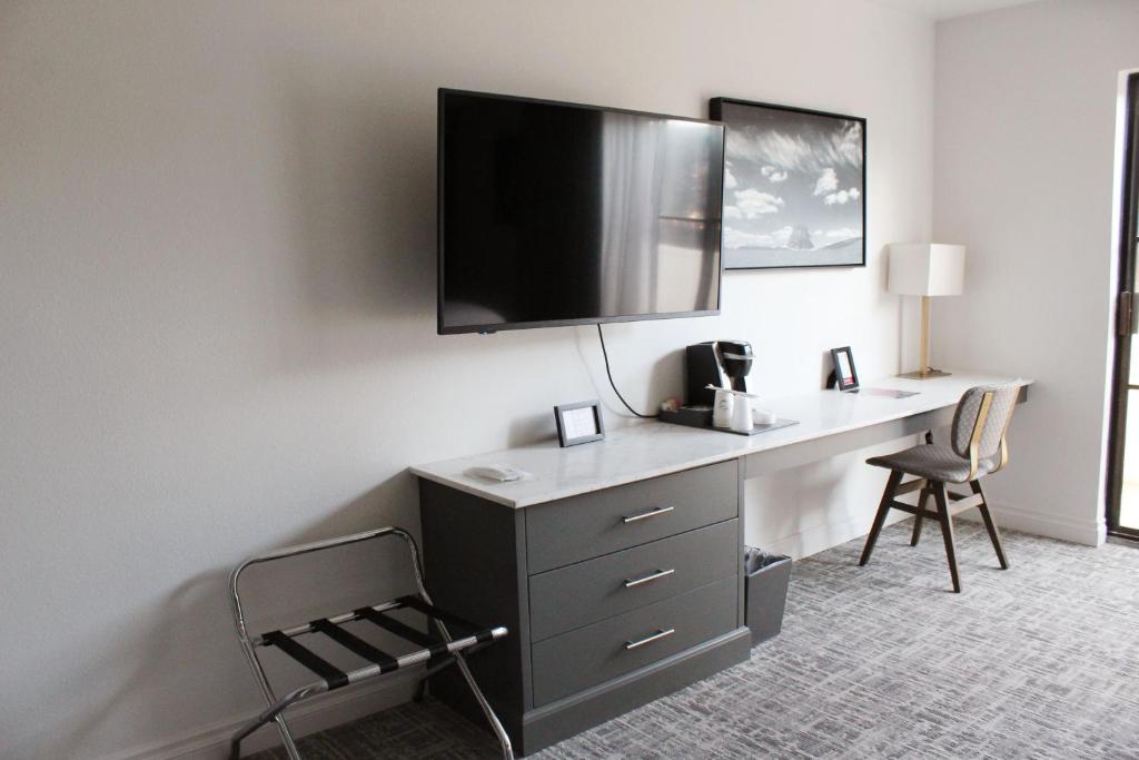 King Room with Two King Beds