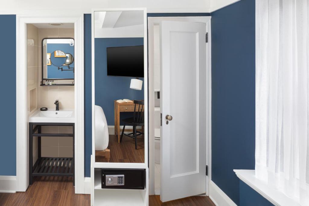 Standard Room- Non-Smoking