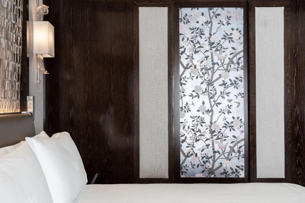 King Room with City View