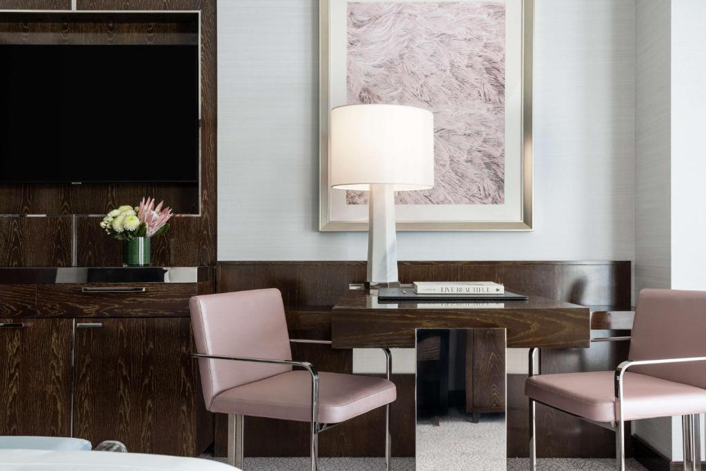 King Room with Vegas Strip View