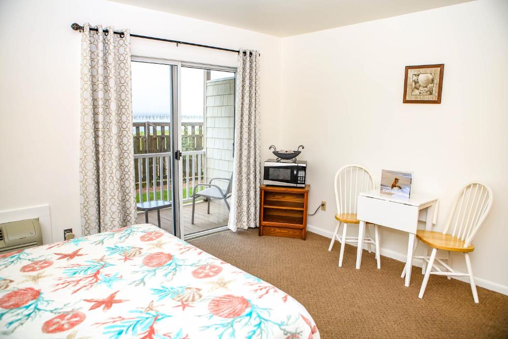 2 QUEEN BEDS NONSMOKING