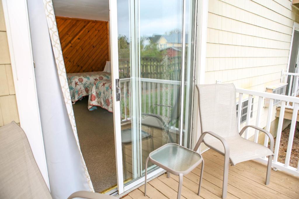 2 QUEEN BEDS NONSMOKING