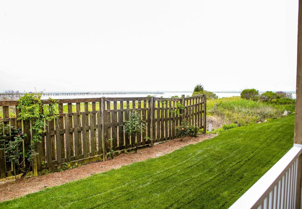 2 QUEEN BEDS NONSMOKING