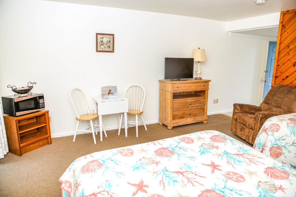 2 QUEEN BEDS NONSMOKING