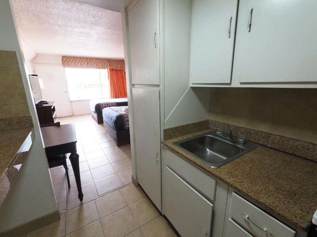 Standard Double Room – Smoking