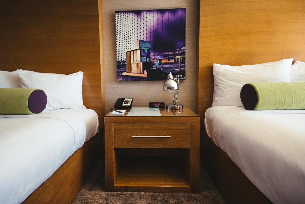 Queen Room with Two Queen Beds – Non-Smoking