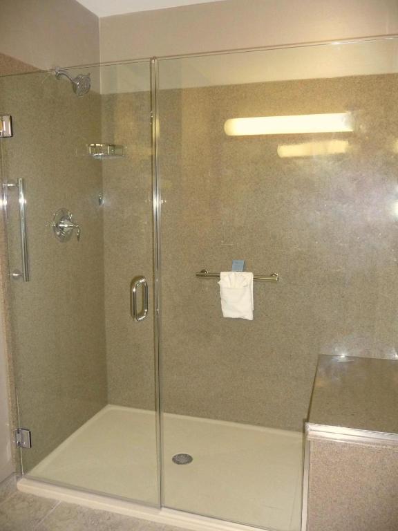 King Studio Suite – Non-Smoking