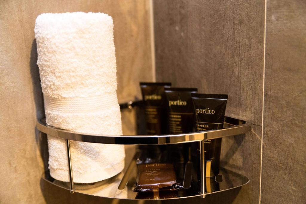 Queen Room – Non-Smoking