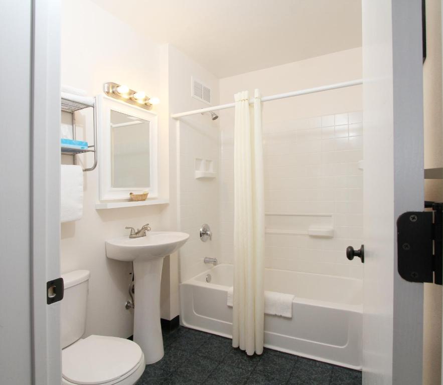 Double Room with Two Double Beds